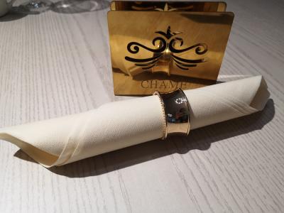 China Banquet Dinner airlaid paper napkins Tissue Printed OEM Unscented Non Toxic Luxury Clean for sale