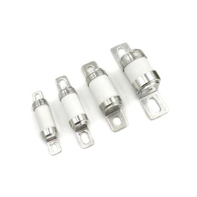 Chine Fusible à cartouche HRC BS88 690V AC 500V DC 40A à 700A à cosse pour applications industrielles à vendre
