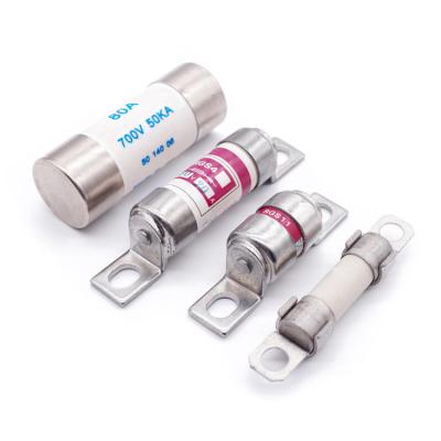 Chine Fusible à cartouche HRC BS88 690V AC 500V DC 40A à 700A à cosse pour applications industrielles à vendre
