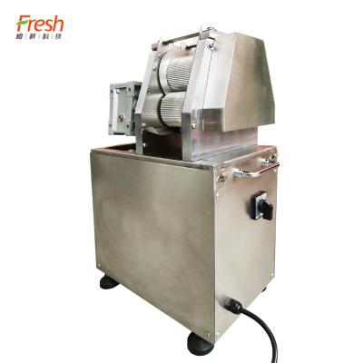 China 220V 550W Sugar Cane Squeezer Food Grade Industrial Sugarcane Crusher for sale