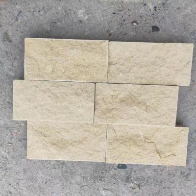 China la piedra arenisca del beige del hogar de 600x400m m teja las baldosas de la piedra arenisca de la cocina en venta