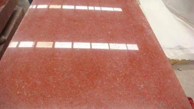 Chine dalles rouges de pierre de granit de 1.8-20Cm pour la taille adaptée aux besoins du client par décoration de construction à vendre