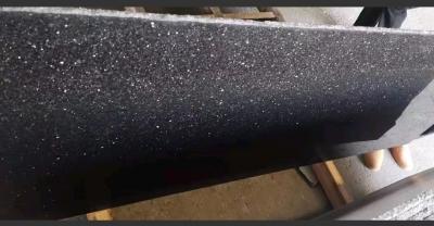 China Borde biselado de la galaxia del granito de la piedra del grueso negro de las losas el 1.8-20cm para la decoración casera en venta