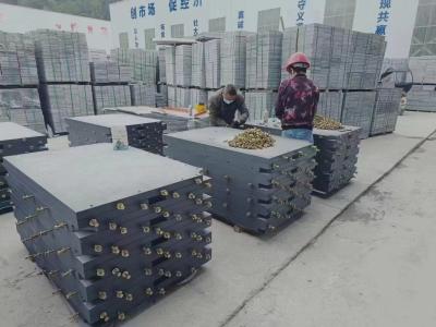 中国 OEMの自然な石灰岩は石灰岩の舗装用タイルのよいフロスト抵抗をタイルを張る 販売のため