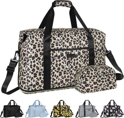 China Leopard Expandable Large Weekender Overnight Waterproof Carry on Shoulder Tote Travel Bag ith Toiletry Bag for sale