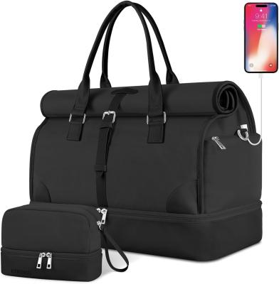 China Black Canvas Carry on Expandable Weekender Airplanes Toiletry Travel Bag with Shoe Compartment and USB Charging Port for sale