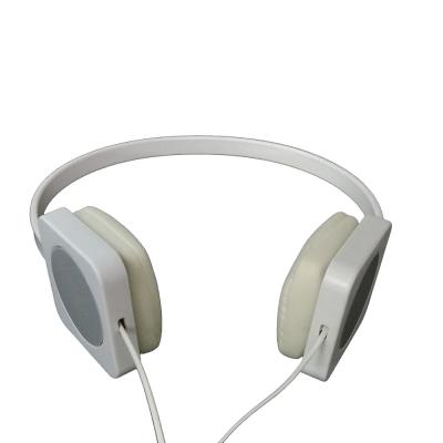 China OEM & ODM wired headset with sound deduction for music fancier in thin headband with lightest weight in white for sale
