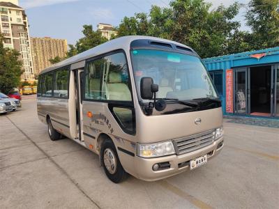 Китай 23-местный подержанный дизельный фургон, TOYOTA 2-й ручной минибус продается