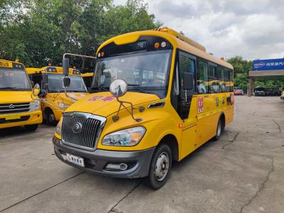 China Diesel tweedehands schoolbus 36 zitplaatsen gebruikte Yutong bussen LHD stuurpositie Te koop