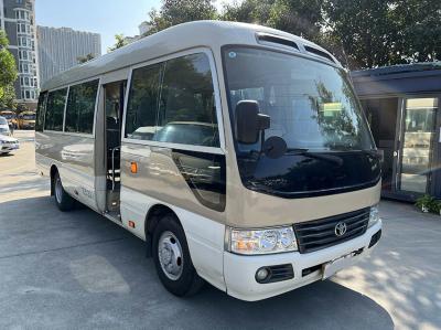 China ISO Tweedehands Toyota Coaster Bus 20 zitplaatsen Gebruikte personenbussen Te koop