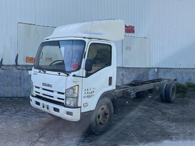 China Mid Range Isuzu Used Trucks 4X2 Drive Diesel Second Hand Commercial Truck for sale