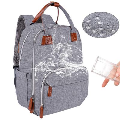 中国 多機能旅行バックパックの妊婦の赤ん坊の変更は大容量の防水および流行の灰色を袋に入れる 販売のため
