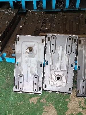 China Welded Progressive Die Punch Press Dies For Industrial Manufacturing for sale
