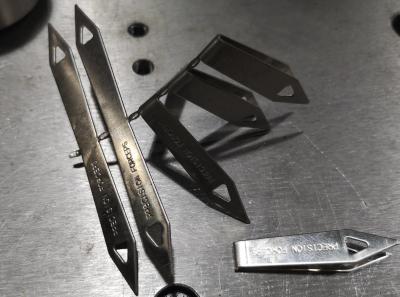 Cina Produttori fornitori fabbrica di stampaggio del metallo pinzette in acciaio inossidabile pinzette in vendita