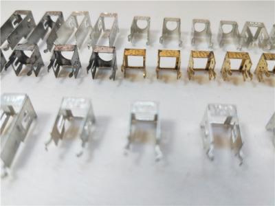 Cina Quattro spessore telecomandato di piegamento del connettore di interfaccia dei dadi della lamiera sottile delle cavità 0.2mm in vendita