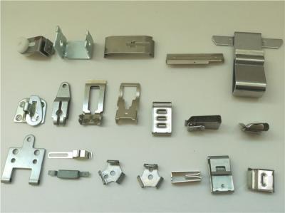 中国 型の工具細工箱の袋/キャビネットのばねの金属部分を押すステンレス鋼のバックルの金属 販売のため