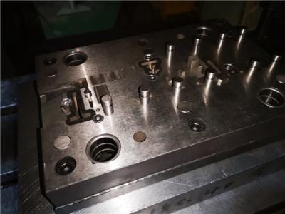 China Caja de mercado eléctrica progresiva de la prensa de poder mecánico del proceso de la pieza estampada en frío en venta