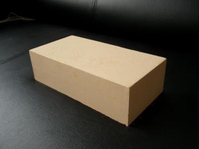 China Light Weight Insulation Refractory Clay Fire Brick For Industry Furnaces for sale