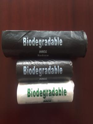 Chine Taille adaptée aux besoins du client par matériel en plastique de HDPE de petit pain de sacs de poubelle de joint d'étoile sans noyau à vendre