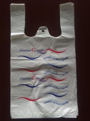 Cina Sacchetti della spesa di plastica ecologici della maglietta, colore bianco con stampa, materiale dell'HDPE in vendita