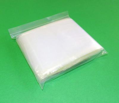 China Small PE Zip Lock Plastic Bags Clear Colour Customized Thickness For Clothes for sale