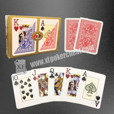 Chine Cartes de jeu en plastique de Modiano/cartes d'or de casino de trophée pour le tisonnier du Texas à vendre