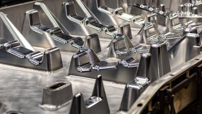 China Anpassungsfähige Rotationsformformform für Aluminiumlegierung mit glatter Oberfläche zu verkaufen