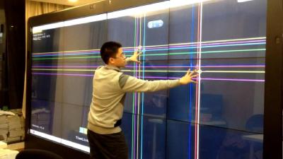 China 180/350 avanzan lentamente las pantallas Vándalo-Resistentes del panel táctil infrarrojo al aire libre para los catálogos en venta