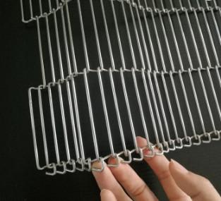 Chine Ceinture plate de Flex Wire Mesh Oven Conveyor d'enrobeuse pour l'équipement de nourriture à vendre