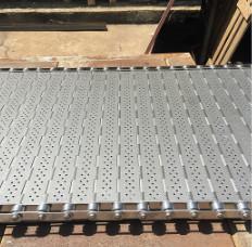 China 110V 220V Stainless Steel Slat Chain Wire Mesh Conveyor Belt for sale