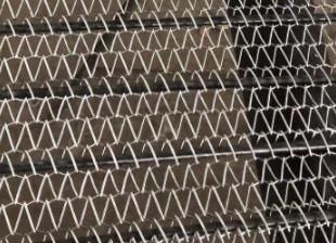 China 316 Stainless Steel Diamond Shape Metal Mesh 3.4 Expanded Metal Lath Conveyor Belts for sale