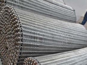 China 304SS Herringbone Conveyor Belt Chain Wire For Roasting Food for sale