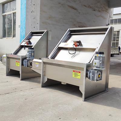 China Inclined Screen Solid Liquid Separator Cow Dung Dewatering Machine for sale