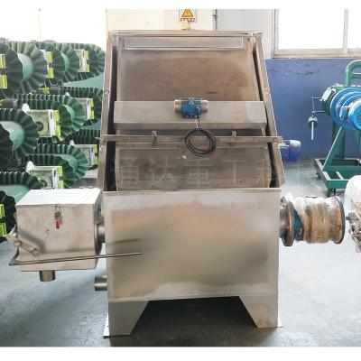 China Landbouwvarken Oorspronkelijke mest afvalwaterzuiveringsapparatuur Schuin scherm vaste vloeistofseparator Te koop