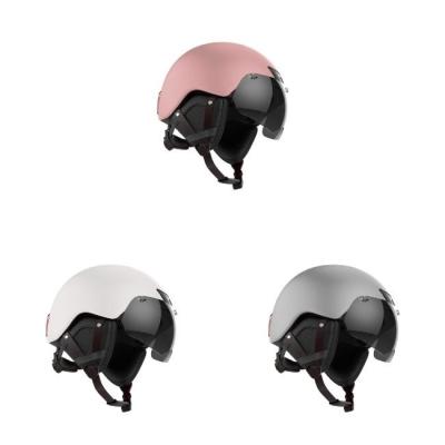 China EN1078 Approved Smart Skateboard Helmet With Hands Free Speaker System en venta