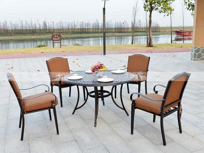 China BML280  alumicast round dining table set casting top with 4 chairs table know down chair stackable 1120MM  diameter for sale