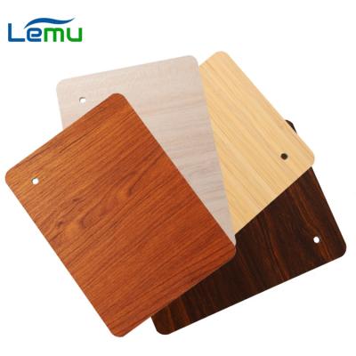 中国 幅122cm 現代簡素木製壁紙 3DPVC壁板 インテリア装飾用 販売のため