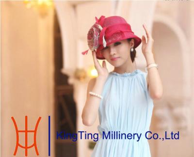 China Guarnição da pena dos chapéus das senhoras Sinamay das mulheres do casamento com laços de Sinamay à venda