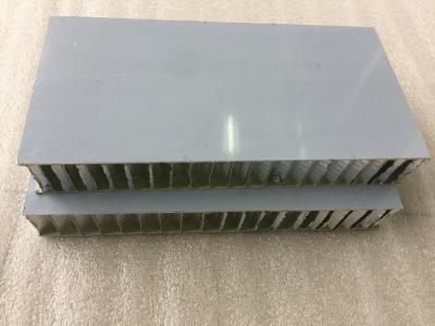 Cina Isolamento acustico del pannello composito di alluminio del favo della pittura bianca FEVE/di PVDF  in vendita