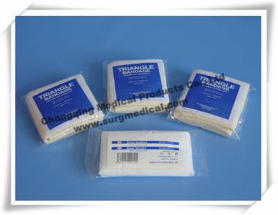 Chine Bandage triangulaire de calicot médical de gaze pour la formation chirurgicale de soin/premiers secours à vendre