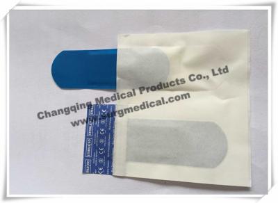 China Sise el uso fácil azul de los yesos perceptibles del repuesto/del metal de los primeros auxilios del yeso de la tela de la prueba en venta