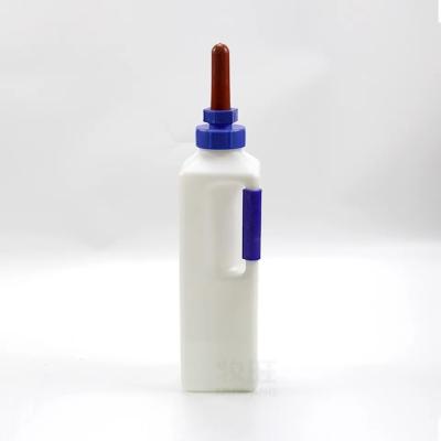 China Botella de alimentación de terneros lecheros 3L Botellas de alimentación de cordero con pezón de goma en venta