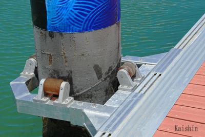 China Guía de pila del dique flotante del rodillo de la pila del tubo en venta