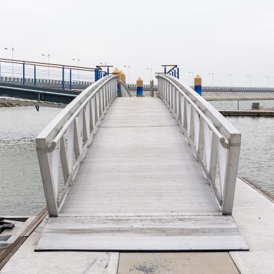 China Durable Marine Aluminum Gangways Boating Berth Dock For Yacht Club for sale