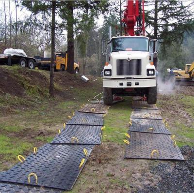 China 48 X 96 Inches Portable Black Polyethylene Plastic Temporary Road Mats For Excavator for sale