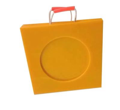 China 24X24 Inch Hard Plastic HDPE Outrigger Pads Block Crane Jack Truck Foot Pad for sale