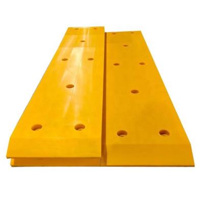 China Anti Impact UHMWPE Front Panel Ship Corner Face Fender Pad For Marine Rubber Fender for sale
