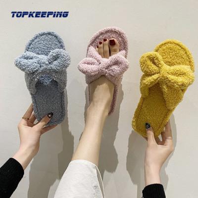 China Custom Womens Plush Fur Slippers With Shock Absorbing Midsole for sale