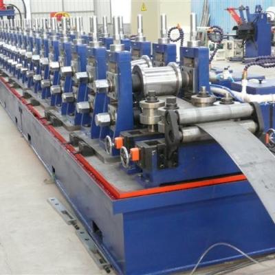 China Cold Steel Strip C Z Aisi Purlin Roll Forming Machine Fully Automatic Gear Transmission for sale