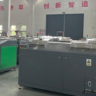 China Máquina 100Kg de la trituradora de la sequedad del estiércol vegetal de los residuos orgánicos del pedazo de la piña por día en venta